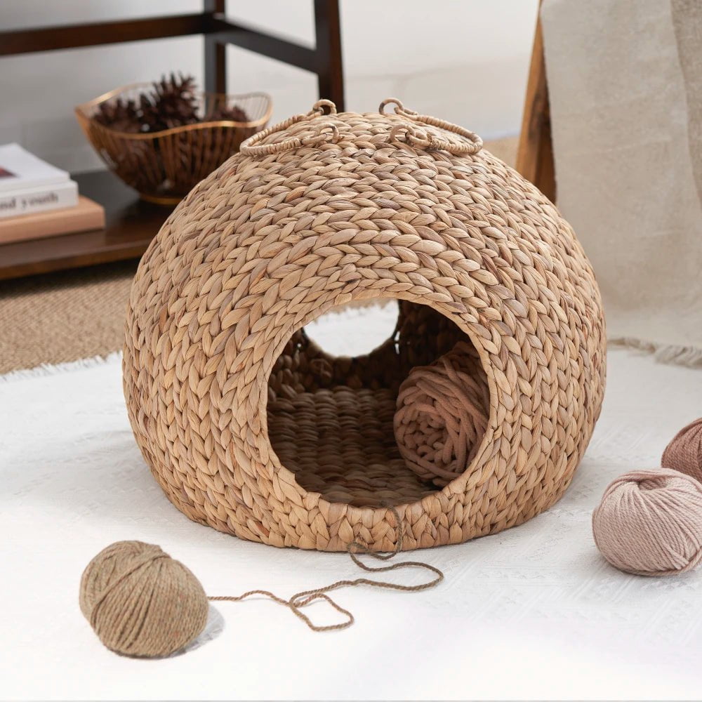 Water Hyacinth Woven Wicker Round Cat Bed Cave - Eco-Friendly, Luxurious, and Cozy Resting Place for Cats