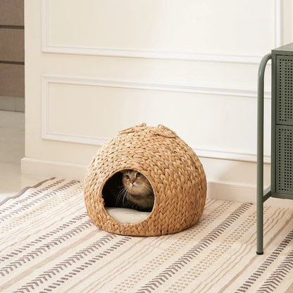 Water Hyacinth Woven Wicker Round Cat Bed Cave - Eco-Friendly, Luxurious, and Cozy Resting Place for Cats